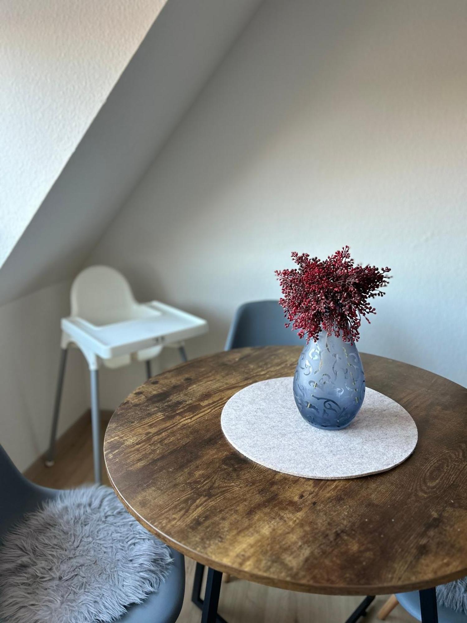 Gemuetliches Altstadtapartment Mit Balkon Und Smart Tv 埃尔福特 外观 照片