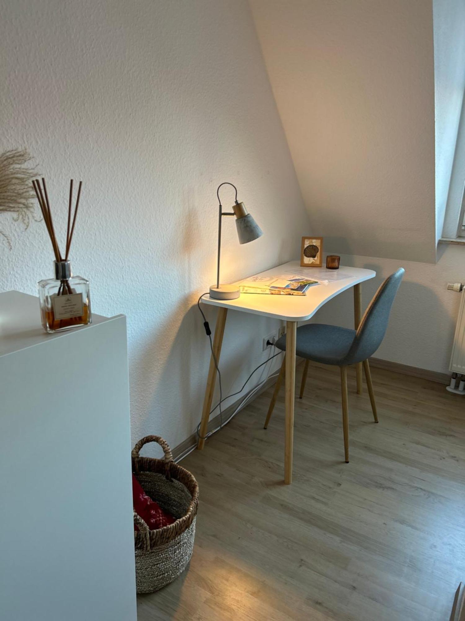 Gemuetliches Altstadtapartment Mit Balkon Und Smart Tv 埃尔福特 外观 照片