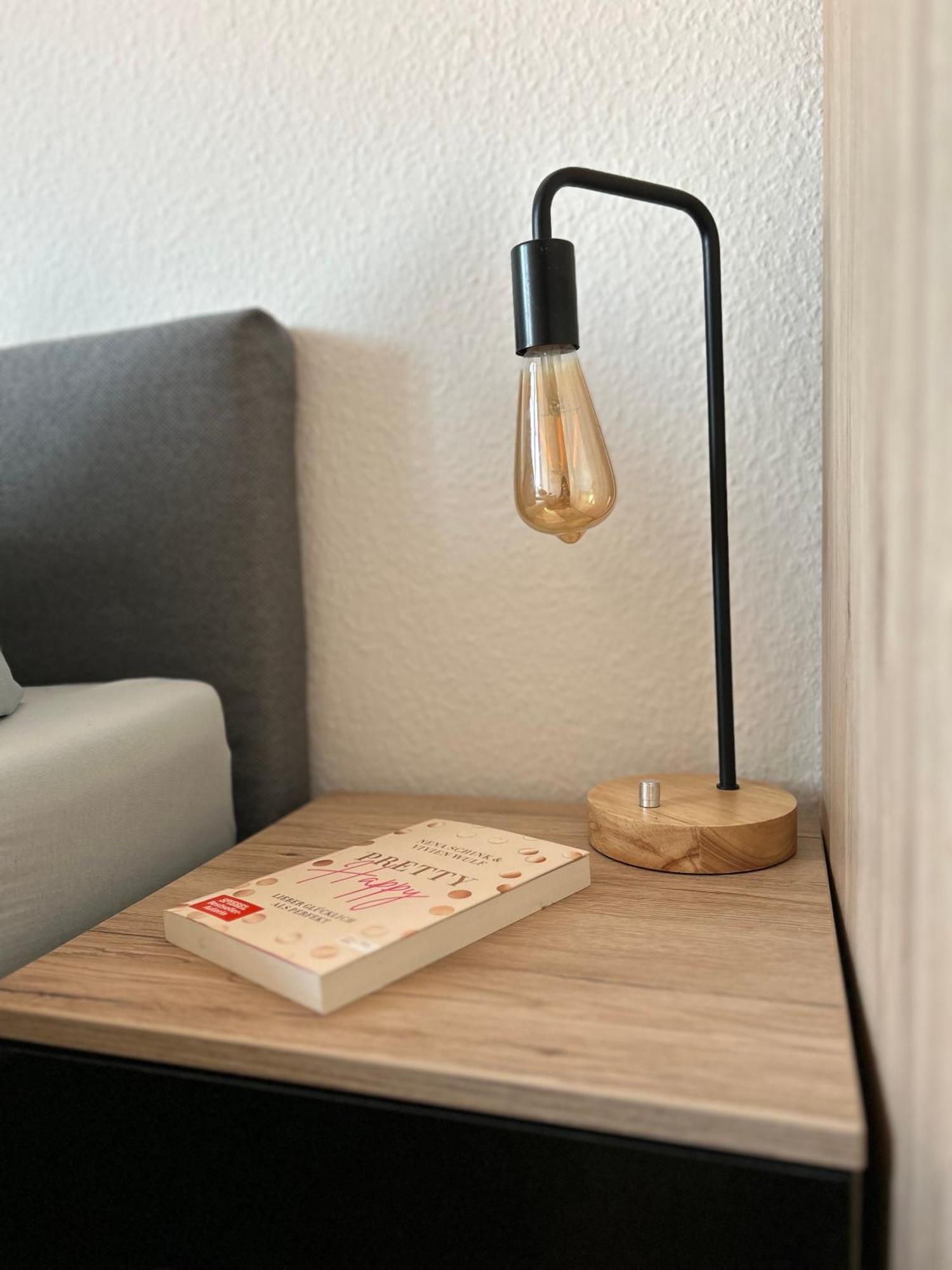 Gemuetliches Altstadtapartment Mit Balkon Und Smart Tv 埃尔福特 外观 照片